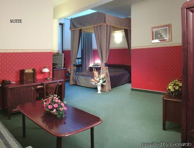 Hotel Sieć 3*